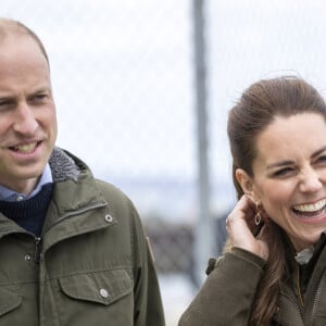 Le prince William, duc de Cambridge, et Catherine (Kate) Middleton, duchesse de Cambridge, lors de leur visite à la marémotrice Orbital au centre European Marine Energy sur les Orcades, (Îles Orkney), Ecosse, Royaume Uni, le 25 mai 2021.