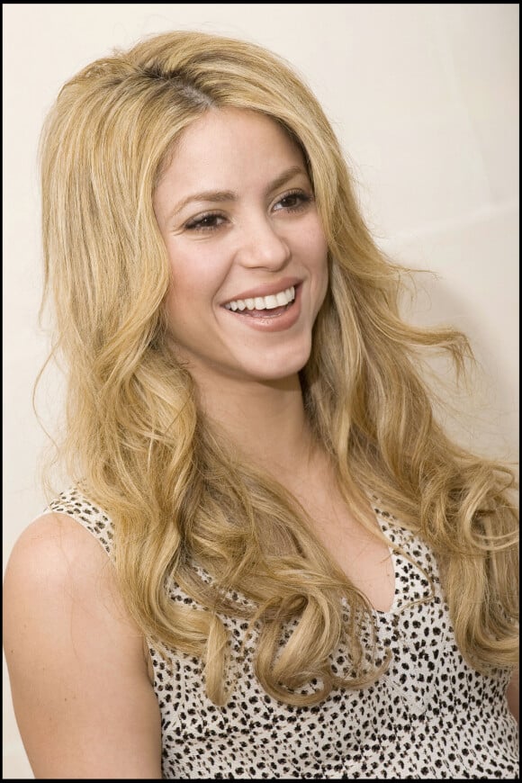 Shakira à Paris pour le lancement de son album 'Wolf'