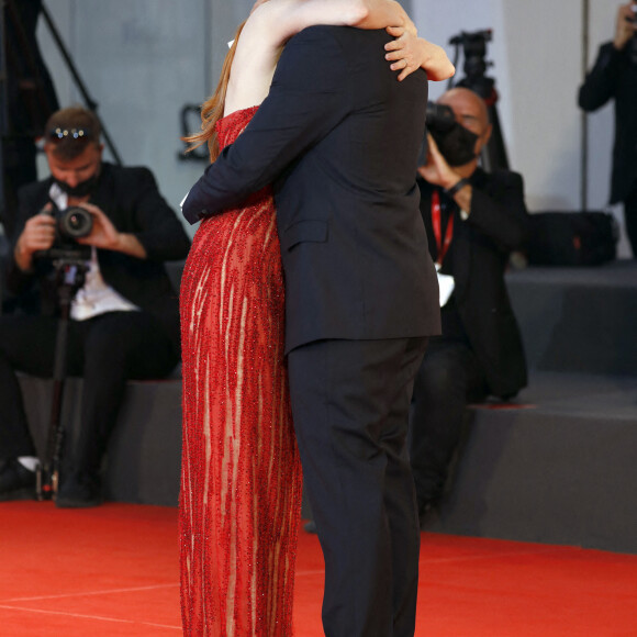 Jessica Chastain et Oscar Isaac assistent à la projection de la mini-série "Scenes from a Marriage" lors du 78e Festival International du Film de Venise (La Mostra). Venise, le 4 septembre 2021. © Future-Image/Zuma Press/Bestimage