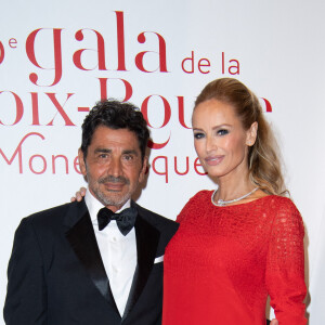 Adriana Karembeu enceinte et son mari André Ohanian - 70ème édition du gala de la Croix Rouge monegasque à Monaco le 27 juillet 2018. © Pierre Villard/Le Palais Princier/Monte-Carlo-SBM via Bestimage