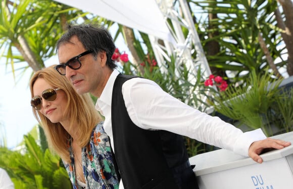 Vanessa Paradis, Samuel Benchetrit - Photocall du film "Cette musique ne joue pour personne" lors du 74e Festival de Cannes le 10 juillet 2021. © Borde / Jacovides / Moreau / Bestimage