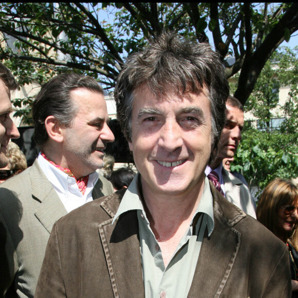 François Cluzet à l'inauguration du square Marie Trintignant à Paris - Archives