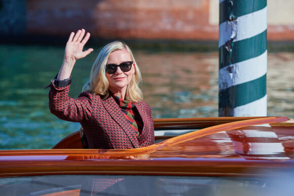 Kirsten Dunst arrive au Lido pour le 78ème festival international du film de Venise, la Mostra le 1er septembre 2021.