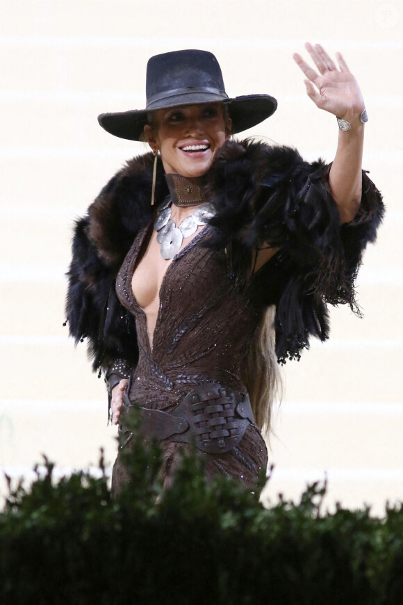 Jennifer Lopez - Soirée du Met Gala (Met Ball) 2021 "Celebrating In America: A Lexicon Of Fashion" au Metropolitan Museum of Art à New York, le 13 septembre 2021.