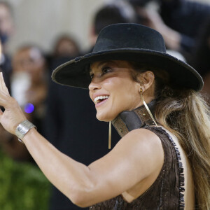 Jennifer Lopez - Soirée du Met Gala (Met Ball) 2021 "Celebrating In America: A Lexicon Of Fashion" au Metropolitan Museum of Art à New York, le 13 septembre 2021.