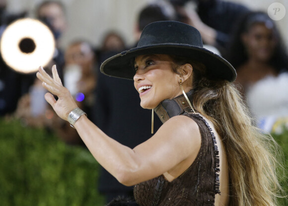 Jennifer Lopez - Soirée du Met Gala (Met Ball) 2021 "Celebrating In America: A Lexicon Of Fashion" au Metropolitan Museum of Art à New York, le 13 septembre 2021.