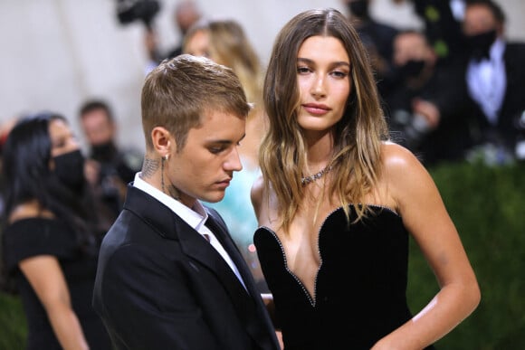 Justin Bieber et son épouse Hailey Baldwin assistent au Met Gala 2021, vernissage de l'exposition "Celebrating In America: A Lexicon Of Fashion" au Metropolitan Museum of Art. New York.