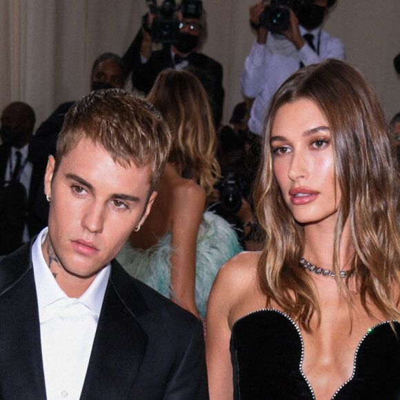 Justin Bieber et son épouse Hailey Baldwin assistent au Met Gala 2021, vernissage de l'exposition "Celebrating In America: A Lexicon Of Fashion" au Metropolitan Museum of Art. New York, le 13 septembre 2021.