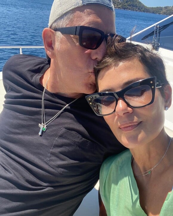 Cristina Cordula et son mari Frédéric Cassin en vacances.