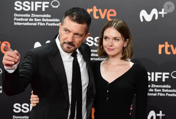 Antonio Banderas et sa fille Stella del Carmen - Cérémonie d'ouverture du 69e Festival International du Film de San Sebastian. Le 17 septembre 2021.