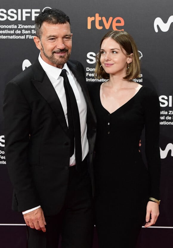 Antonio Banderas et sa fille Stella del Carmen - Cérémonie d'ouverture du 69e Festival International du Film de San Sebastian. Le 17 septembre 2021.