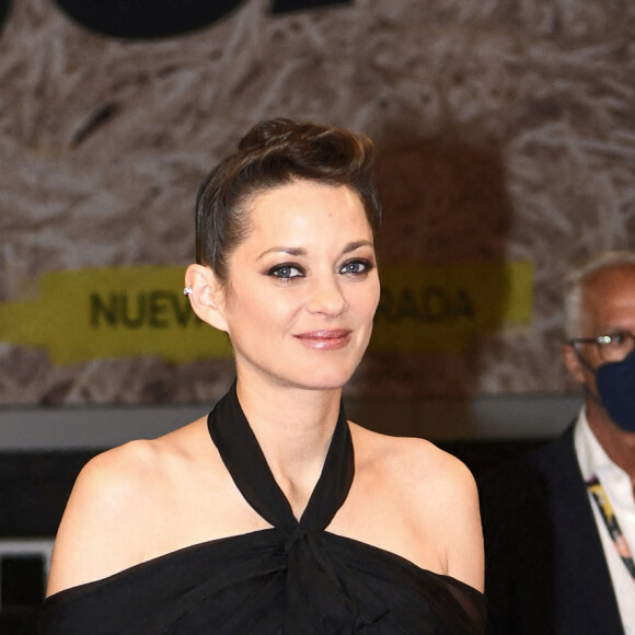 Marion Cotillard - Arrivées à la soirée d'ouverture du 69e Festival International du Film de San Sebastian. Le 17 septembre 2021. © Future-Image / Zuma Press / Bestimage