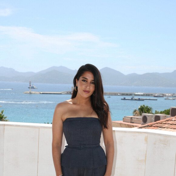 Leïla Bekhti lors du photocall du film Les Intranquilles sur la terrasse de l'hôtel JW Marriott lors du 74ème festival international du film de Cannes, France, le 15 juillet 2021. © Denis Guignebourg/Bestimage 