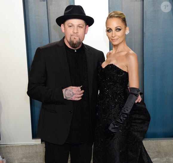 Nicole Richie et son mari Joel Madden - People à la soirée "Vanity Fair Oscar Party" après la 92ème cérémonie des Oscars 2020 au Wallis Annenberg Center for the Performing Arts à Los Angeles, le 9 février 2020. 