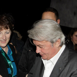 Exclusif - Alain Delon assiste à la projection du film "La Piscine" en marge de l'exposition que la ville de Boulogne Billancourt consacre à Romy Schneider.