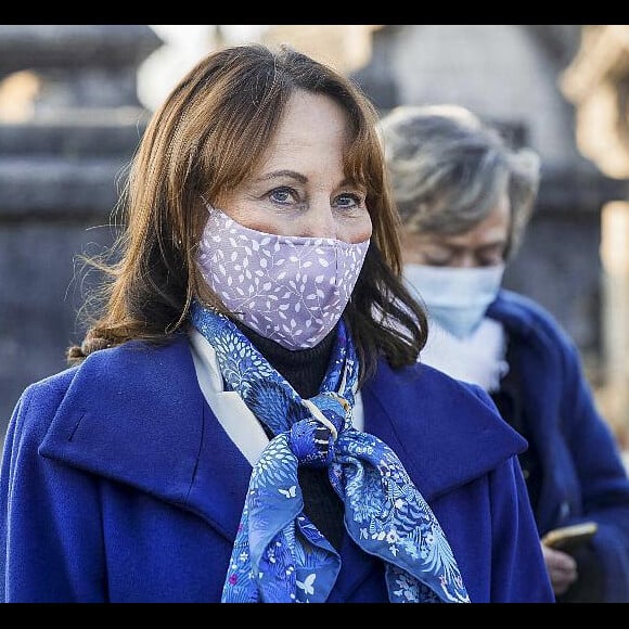 Ségolène Royal - Le président se recueille sur la tombe de François Mitterrand, son prédécesseur, à Jarnac, pour les commémorations du 25ème anniversaire de sa mort. Jarnac, le 8 janvier 2021.