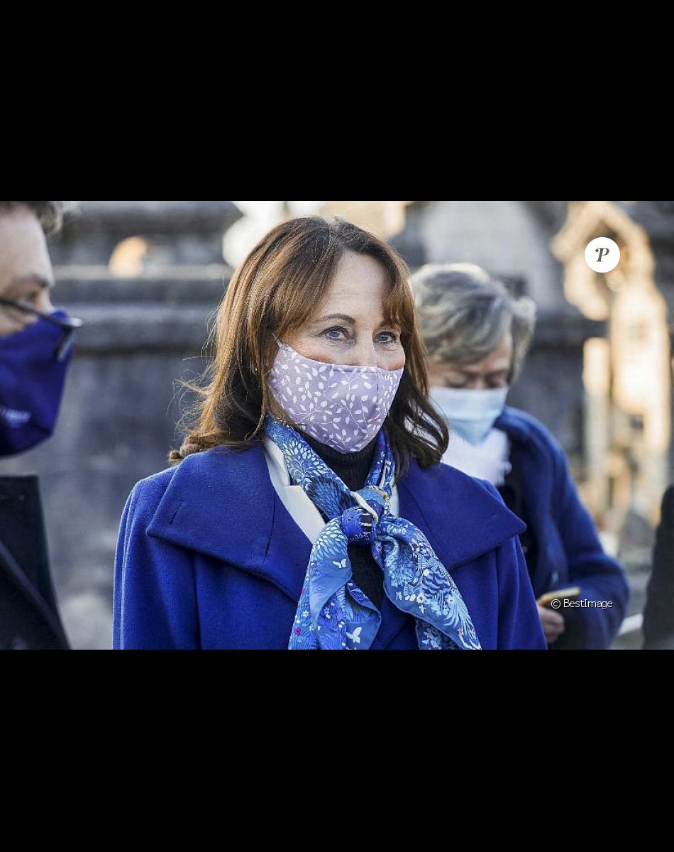 Ségolène Royal - Le président se recueille sur la tombe de François Mitterrand, son prédécesseur, à Jarnac, pour les commémorations du 25ème anniversaire de sa mort. Jarnac, le 8 janvier 2021.