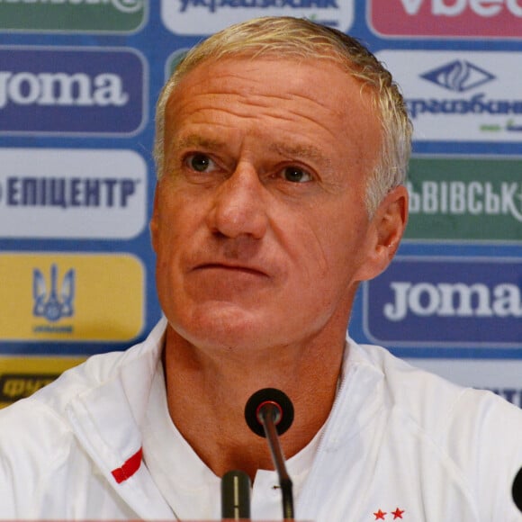 Didier Deschamps et Hugo Lloris en conférence de presse à Kiev, le 3 septembre 2021.