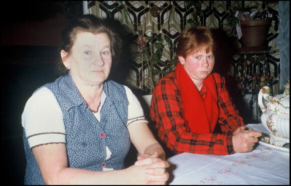 Archives - Murielle Bolle, témoin dans l'affaire Grégory Villemin et sa mère, le 11 août 1990. 