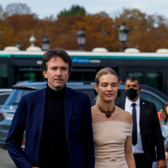 Natalia Vodianova et son mari Antoine Arnault - Arrivées au défilé de mode Dior lors de la la Fashion Week printemps/été 2022 de Paris, France, le 28 septembre 2021. © Clovis-Veeren/Bestimage