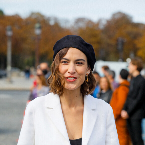Alexa Chung - Arrivées au défilé de mode Dior lors de la la Fashion Week printemps/été 2022 de Paris, France, le 28 septembre 2021. © Clovis-Veeren/Bestimage