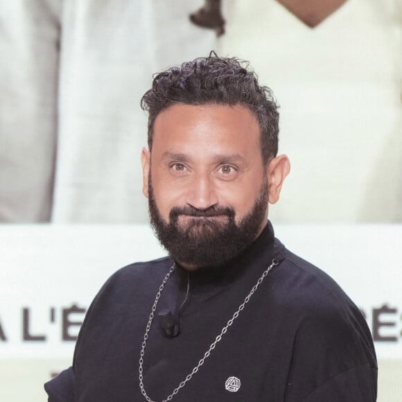 Exclusif - Cyril Hanouna - L'émission TPMP (Touche Pas à Mon Poste) présenté par C. Hanouna, diffusée en direct le 13 Septembre 2021 sur C8 avec G. Jugnot et Artus pour le film "Pourris Gatés" à Paris le 13 Septembre 2021 © Jack Tribeca / Bestimage