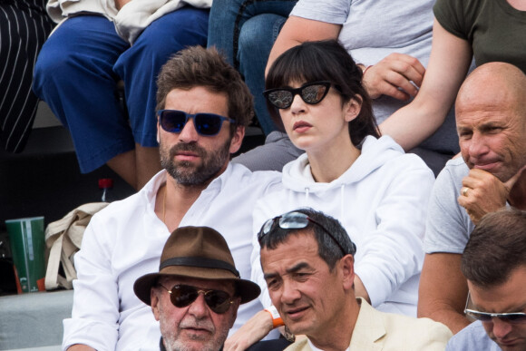 Arnaud Clément et sa compagne Nolwenn Leroy - People dans les tribunes lors de la finale messieurs des internationaux de France de tennis de Roland Garros 2019 à Paris. © Jacovides-Moreau/Bestimage 