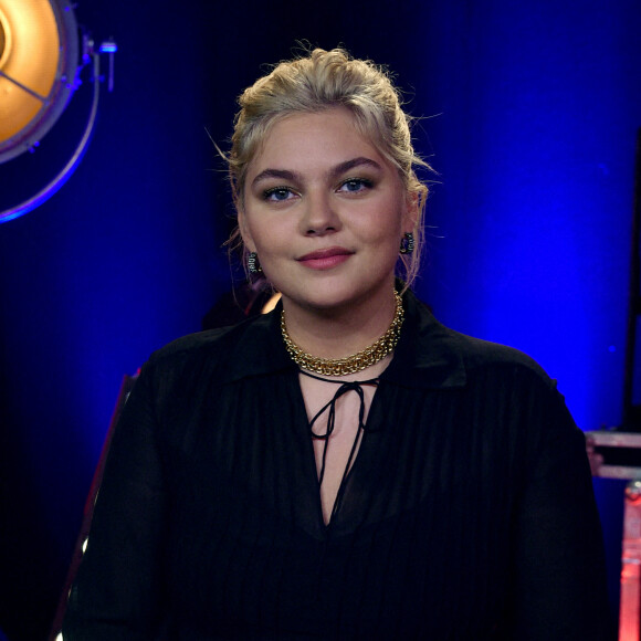 Louane Emera - Backstage - Enregistrement de l'émission "300 Choeurs chantent les plus belles comédies musicales" à Paris, qui est diffusée le 30 septembre sur France 3 © Giancarlo Gorassini / Bestimage 