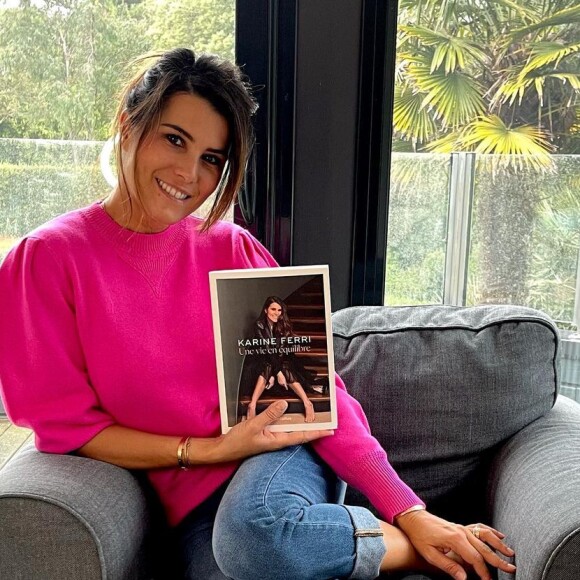 Karine Ferri avec son nouveau livre