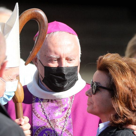 Dominique Tapie - Arrivées aux obsèques de Bernard Tapie en la cathédrale de la Major à Marseille le 8 octobre 2021. © Jacovides / Santini / Bestimage 