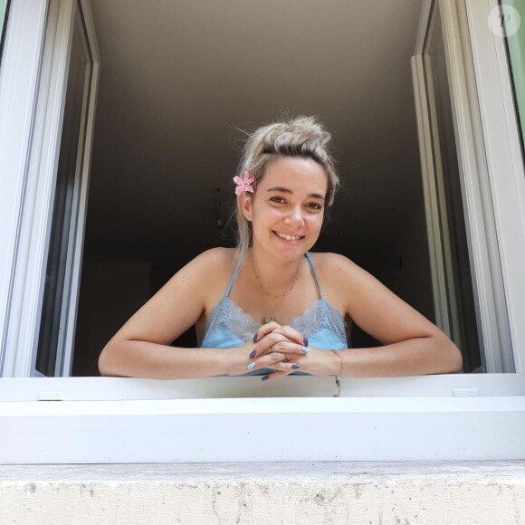 Delphine de "Mariés au premier regard 2020" souriante sur Instagram