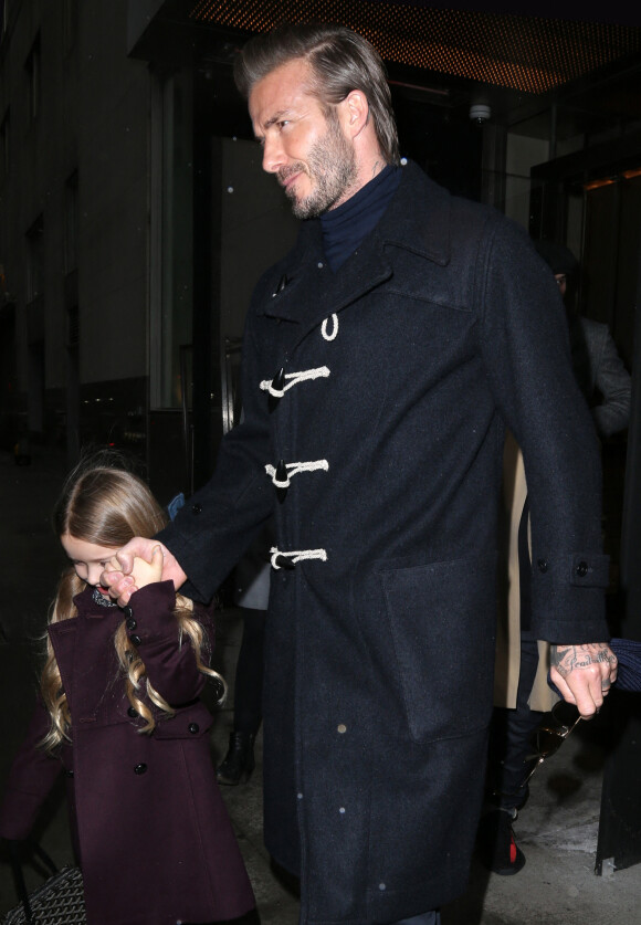 Harper - David Beckham en famille avec ses enfants à New York le 12 février 2017.