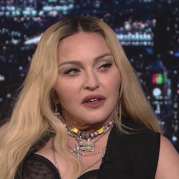 Madonna sur le plateau de l'émission "The Tonight Show starring Jimmy Fallon". Le 8 octobre 2021.