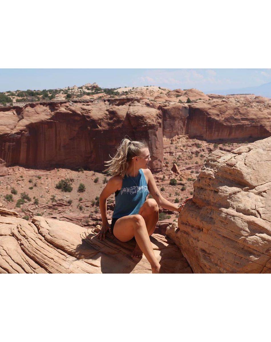 Gabby Petito partage son road-trip californien sur Instagram, peu avant sa mort.