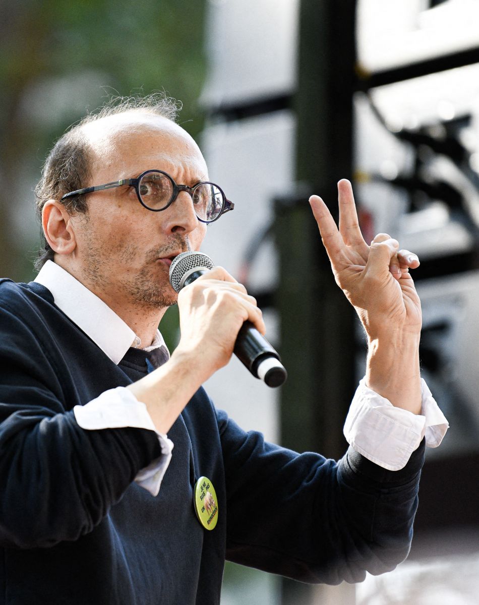 Manifestation contre la mise en place du pass sanitaire, à l'appel de Florian Philppot et de son parti "Les Patriotes". Paris, le 18 juillet 2021.