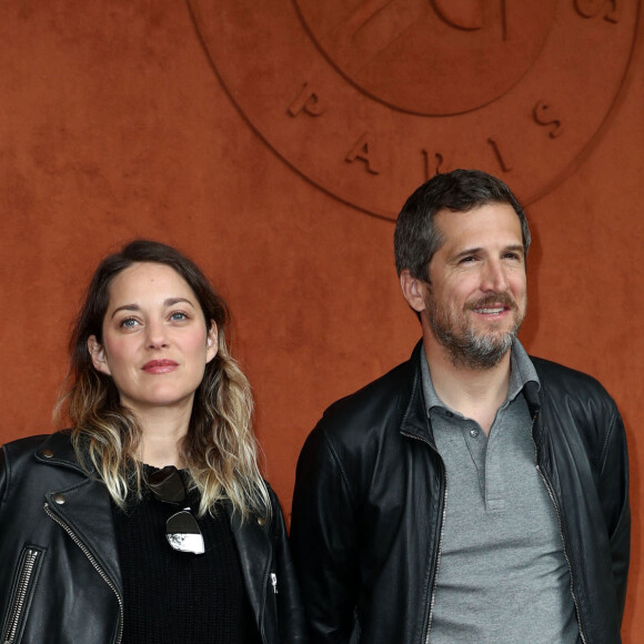 Guillaume Canet et sa compagne Marion Cotillard au village de Roland Garros 2019 à Paris. Le 9 juin 2019. © Jacovides - Moreau / Bestimage