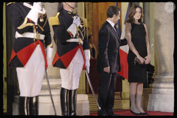 Carla Bruni-Sarkozy et Nicolas Sarkozy à l'Elysée - Dîner d'Etat en l'honneur du président irakien Jalal Talbani à l'Elysée en 2009