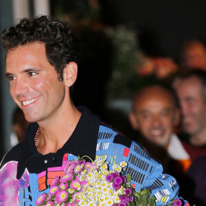 Le chanteur Mika au défilé de mode Valentino lors de la la Fashion Week printemps/été 2022 au Carreau du Temple à Paris, France, le 1er octobre 2021. © Panoramic/Bestimage 