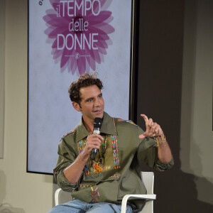 Mika sur le plateau de l'émission "Il tempo delle donne" à Milan. Le 16 septembre 2021 