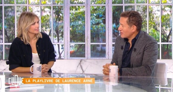 Dany Boon et Laurence Arné dans l'émission "Clique", sur Canal+. Le 16 octobre 2021.