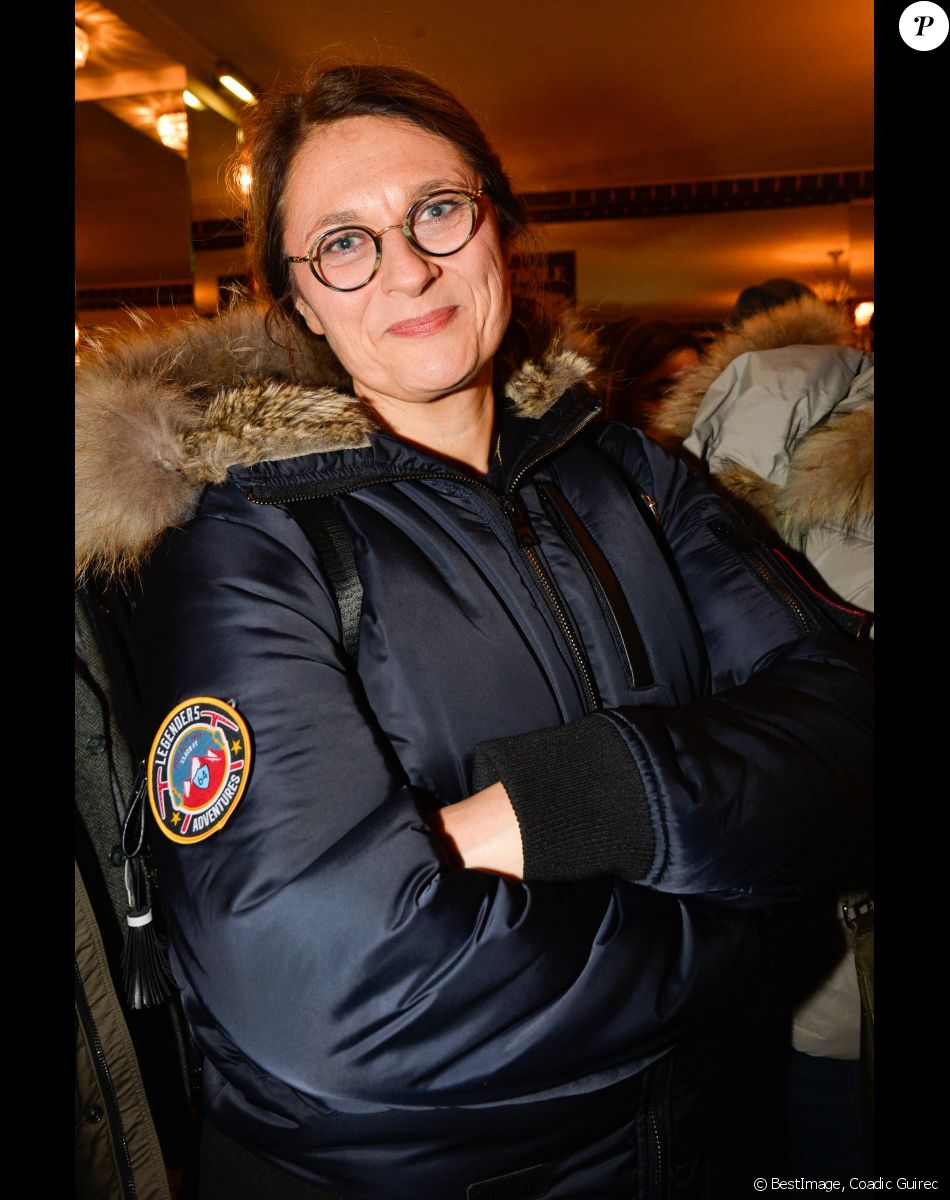 Exclusif - Sonia Dubois - Spectacle exceptionnel "Comic-Art" au théâtre du Palais Royal à Paris le 14 novembre 2016. © Coadic Guirec/Bestimage