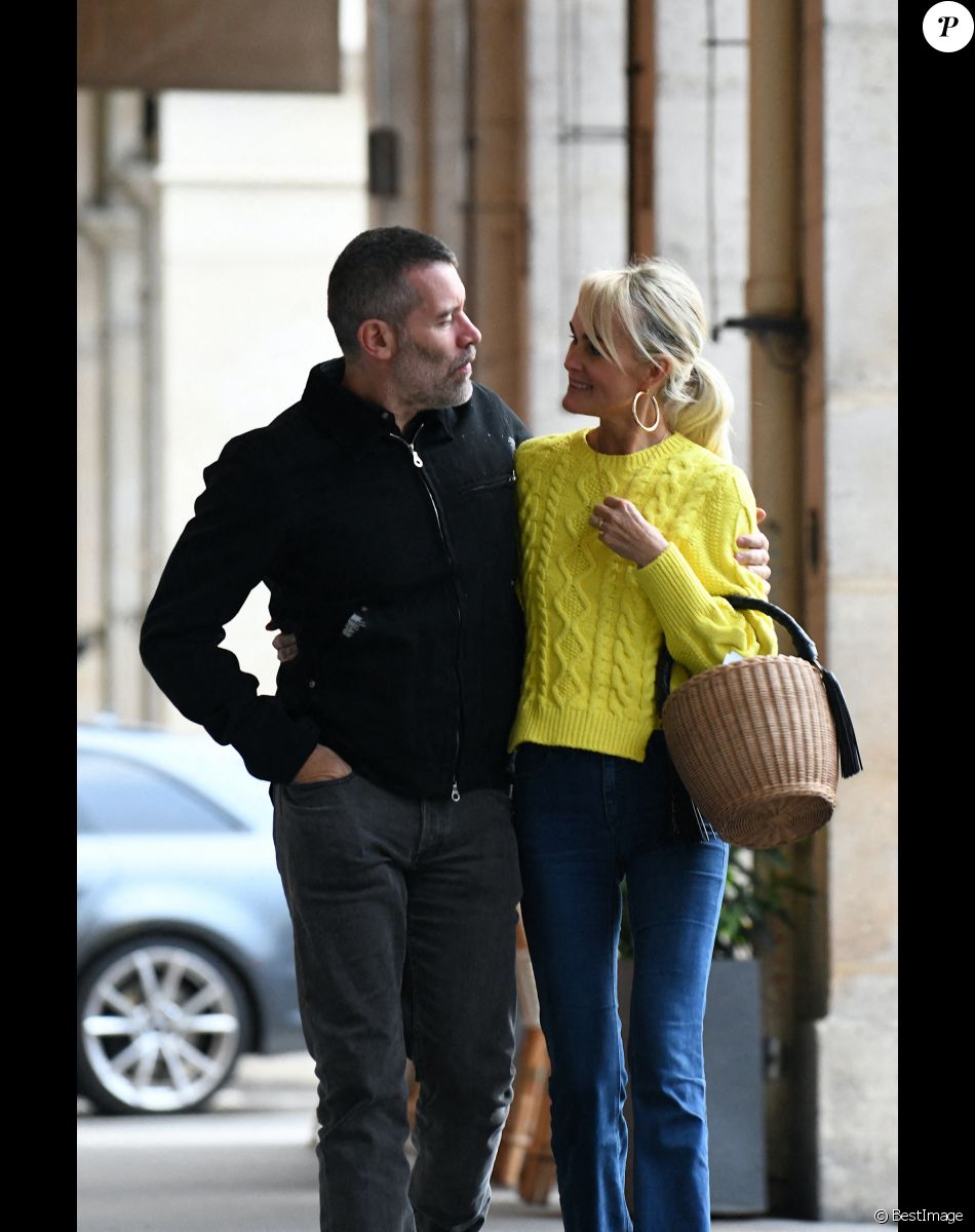 Exclusif - Laeticia Hallyday et Jalil Lespert à Paris, peu avant de fêter leur premier anniversaire.