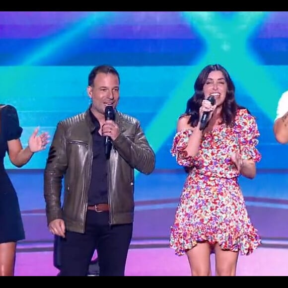 Carine, Mario, Jenifer et Jean-Pascal lors du prime des 20 ans de la "Star Academy", sur TF1, le 30 octobre 2021