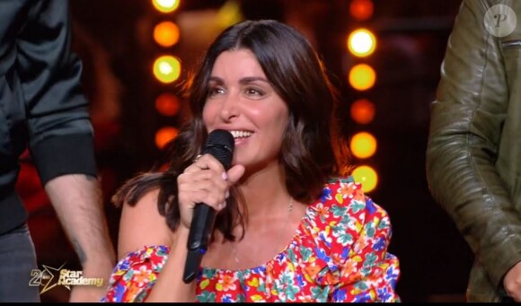 Jenifer lors du prime des 20 ans de la "Star Academy", sur TF1, le 30 octobre 2021