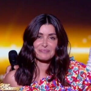 Jenifer et Jean-Pascal lors du prime des 20 ans de la "Star Academy", sur TF1, le 30 octobre 2021