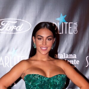 Georgina Rodriguez, la fiancée de Cristiano Ronaldo, assiste à la soirée de gala Starlite 2021 à Marbella, le 8 août 2021.