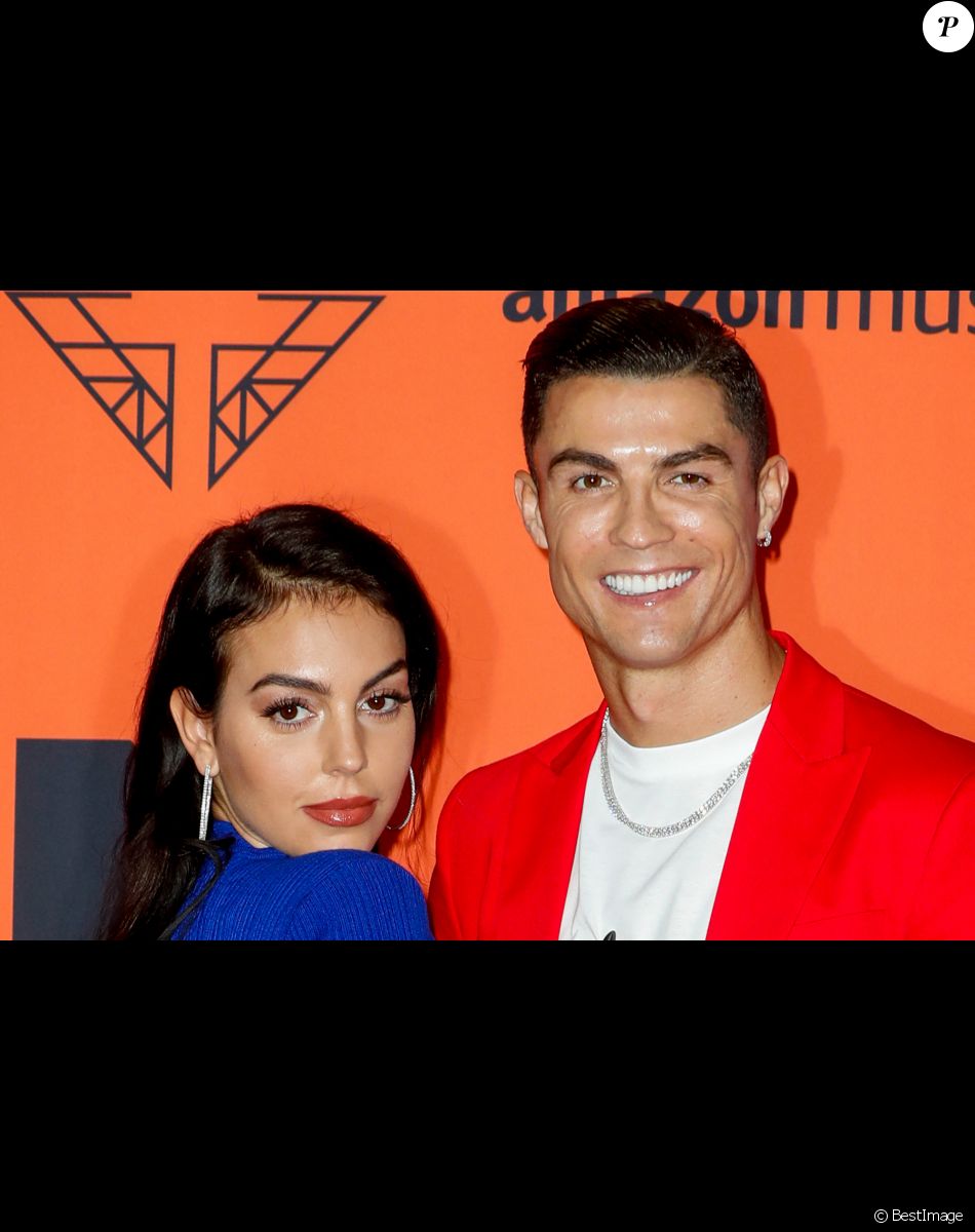 Cristiano Ronaldo et sa compagne Georgina Rodriguez à la soirée MTV European Music Awards 2019 (MTV EMA's) au FIBES Conference and Exhibition Centre à Séville en Espagne, le 3 novembre 2019.