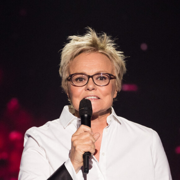 Muriel Robin - Enregistrement de l'émission "La Boîte à secrets 4" à Paris, présentée par F.Bollaert, et diffusée le 10 avril sur France 3. Le 23 janvier 2020 © Tiziano Da Silva / Bestimage