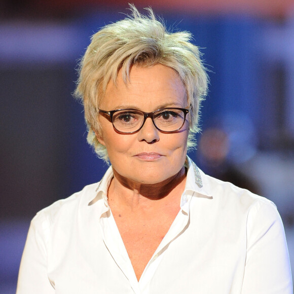 Muriel Robin - Surprises - Enregistrement de l'émission "La Chanson secrète 5", qui sera diffusée le 11 janvier 2020 sur TF1, à Paris. Le 17 décembre 2019 © Gaffiot-Perusseau / Bestimage 