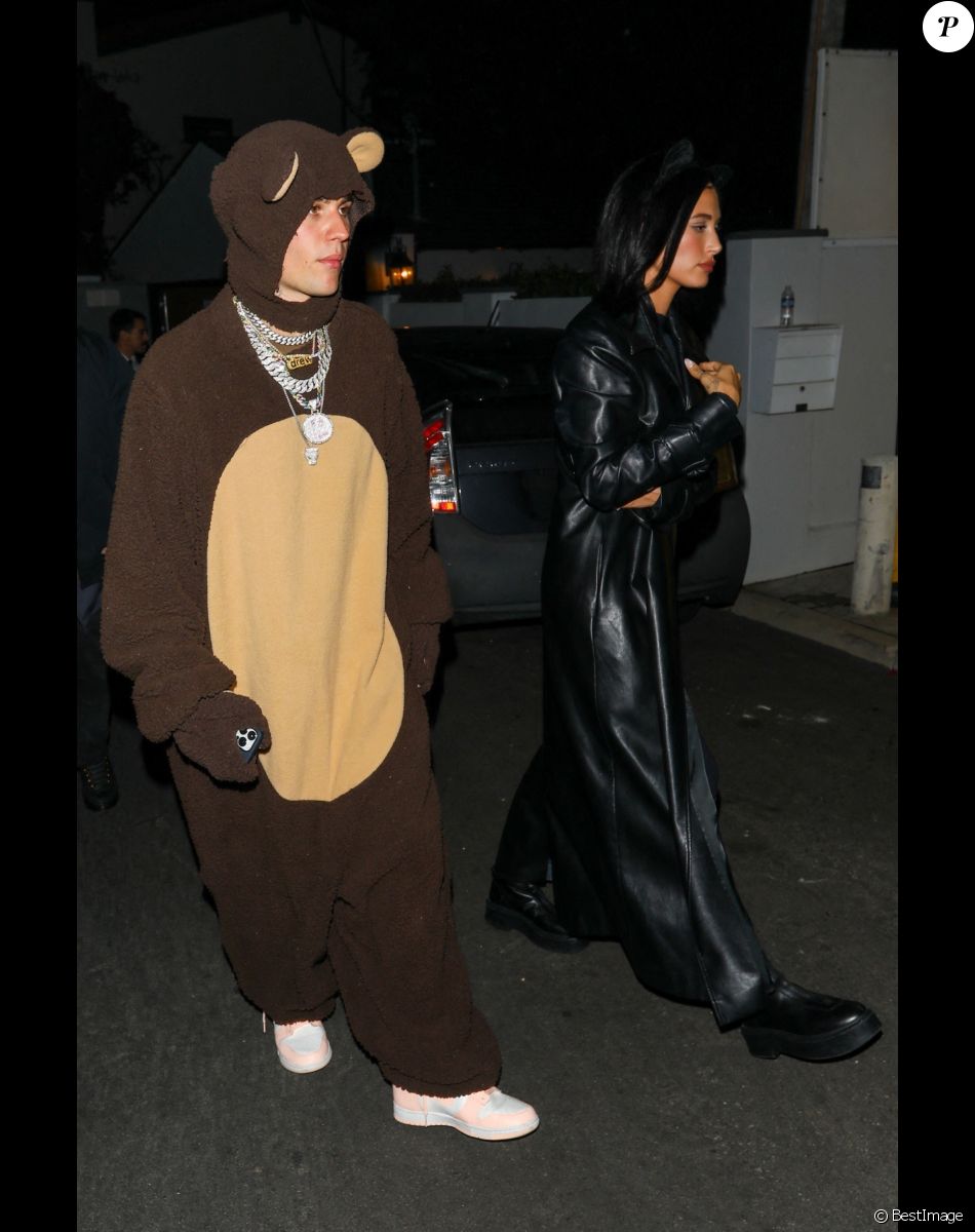Justin Bieber, Hailey Bieber - Les célébrités à la soirée déguisée d'Halloween à Los Angeles, le 30 octobre 2021.
